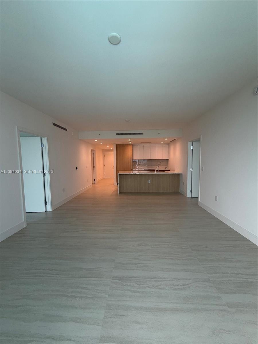 2411 Laguna Circle 2408, Miami, FL 33181 photo 21