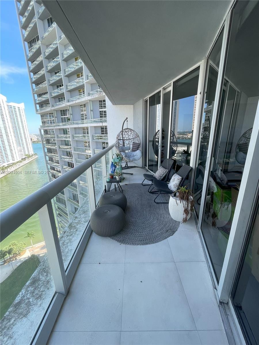 475 Brickell Avenue 2114, Miami, FL 33131 photo 2