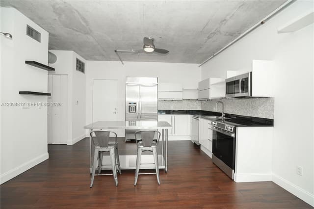 690 SW 1st Court 1623, Miami, FL 33130