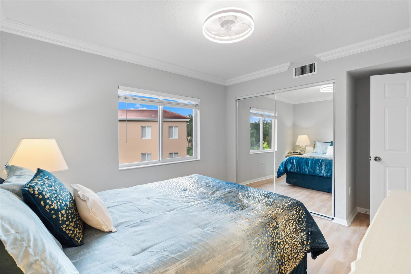 5749 Gemstone Court PH401 — photo 6