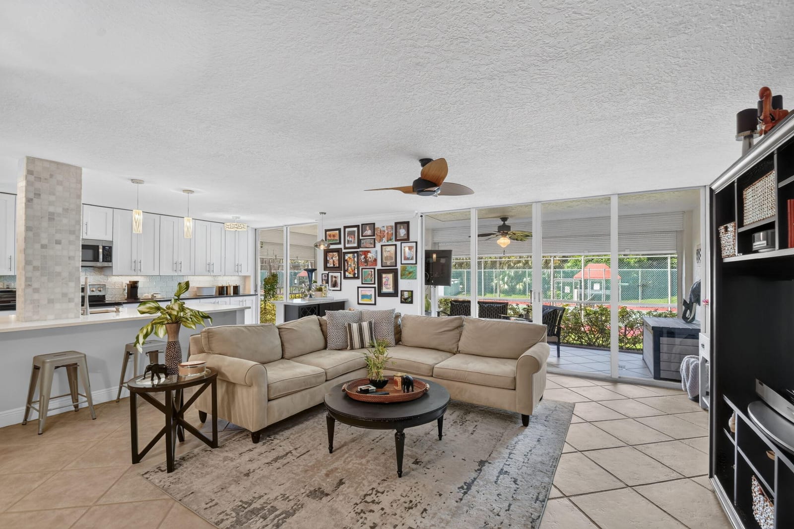 103 Half Moon Circle C1, Hypoluxo, FL 33462 photo 12