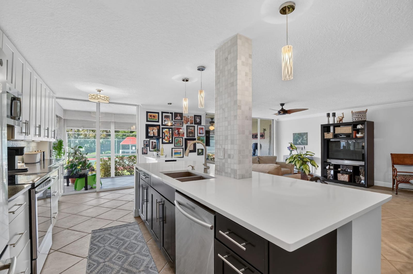 103 Half Moon Circle C1, Hypoluxo, FL 33462 photo 10