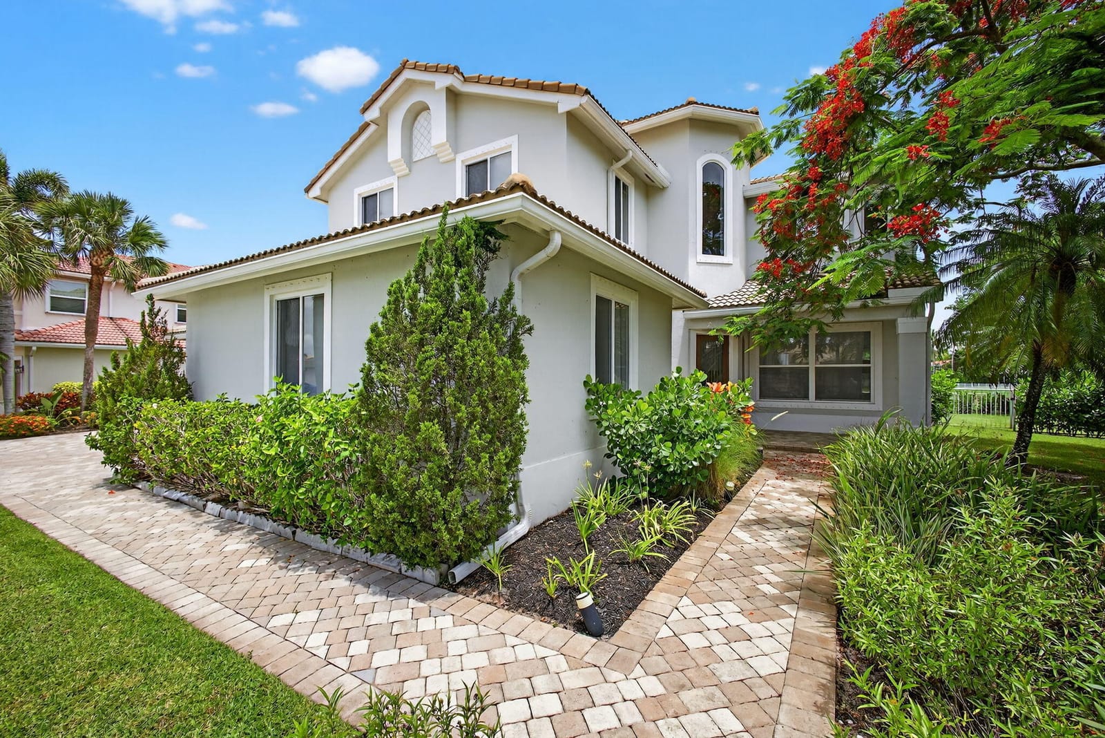 11587 MANATEE BAY Lane — photo 3