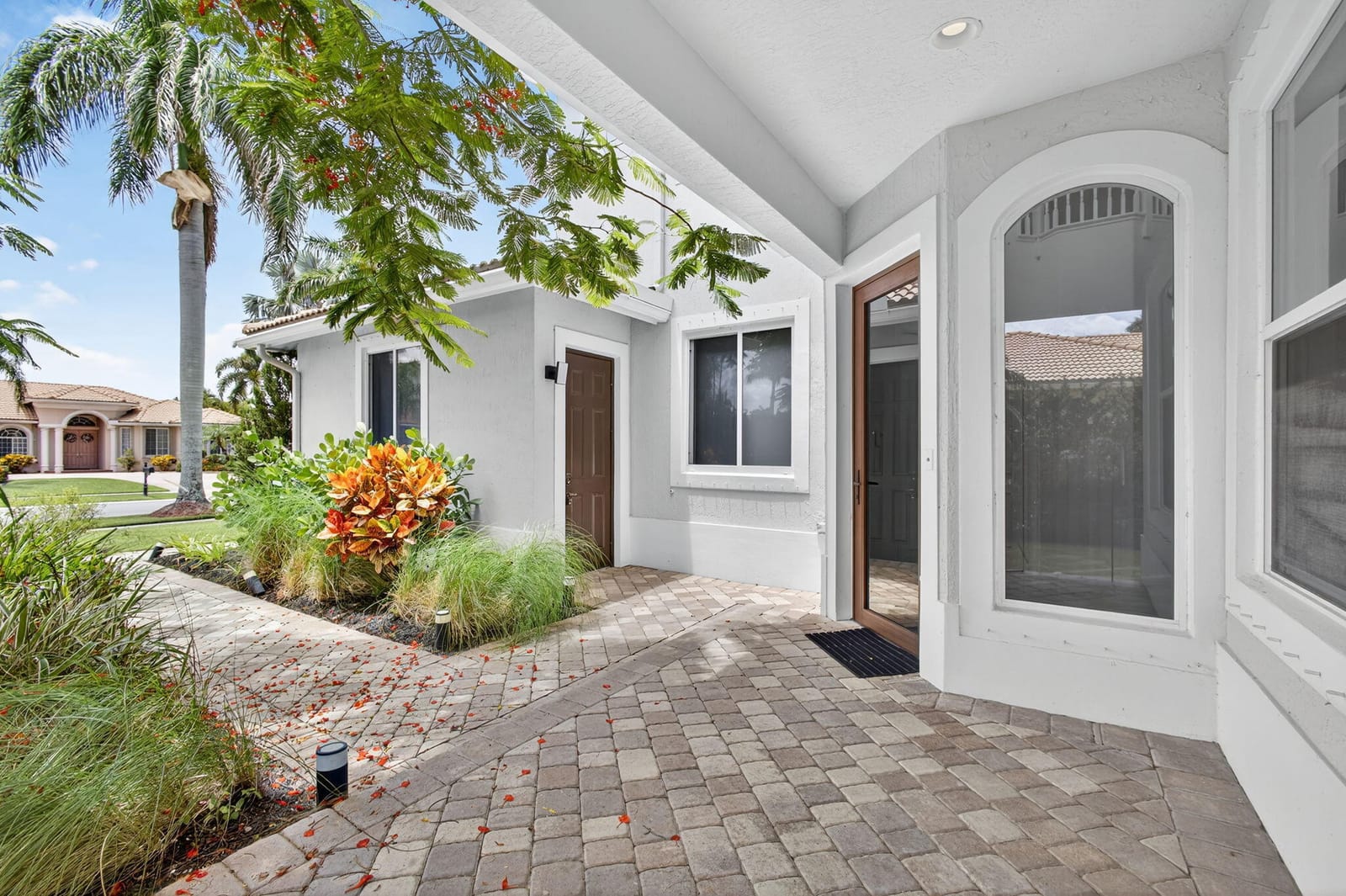 11587 MANATEE BAY Lane — photo 4