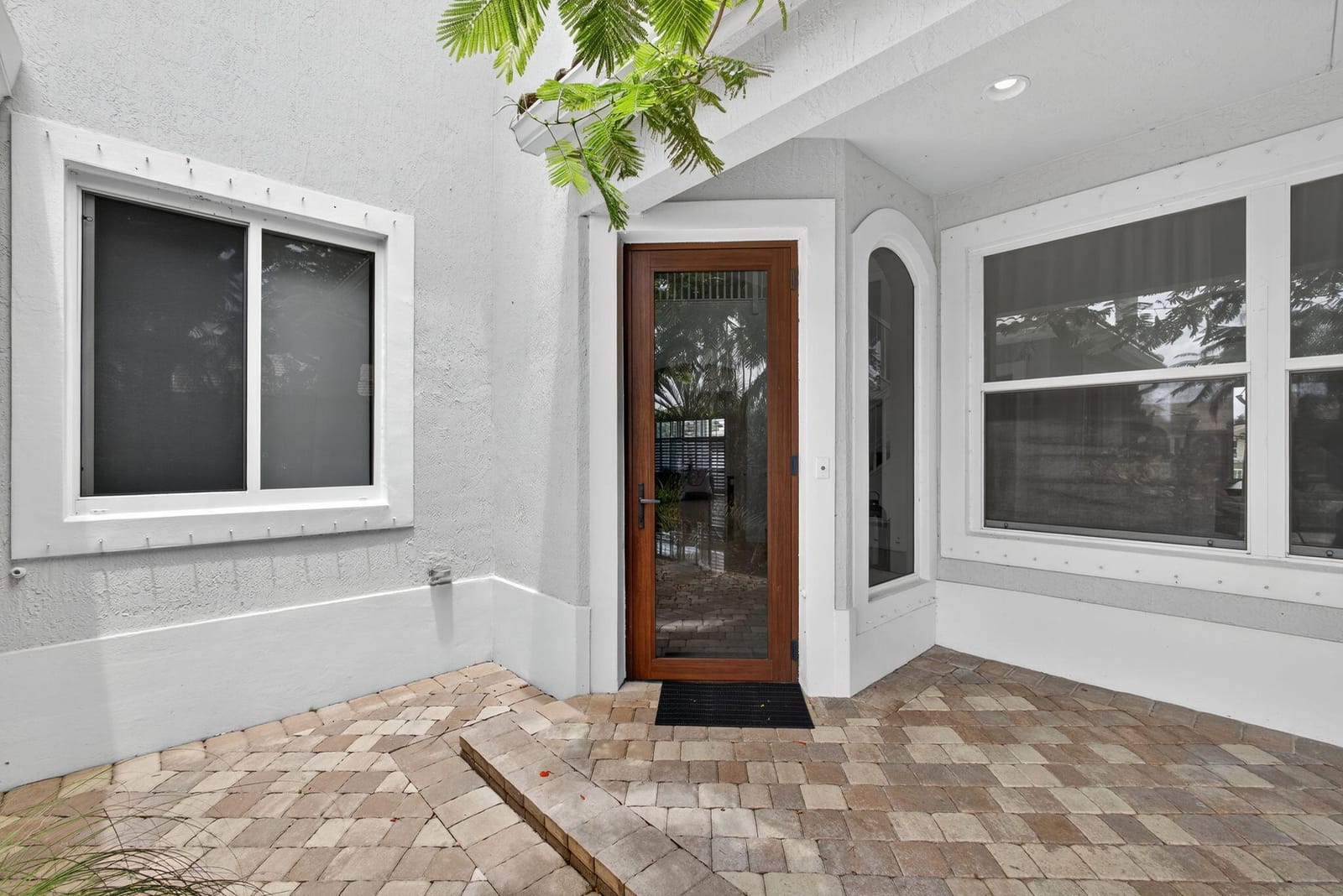 11587 MANATEE BAY Lane — photo 5