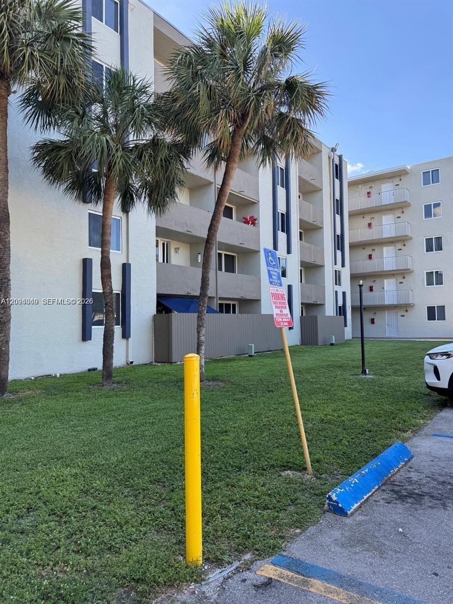 10090 NW 80th Court 1361, Hialeah Gardens, FL 33016 photo 15