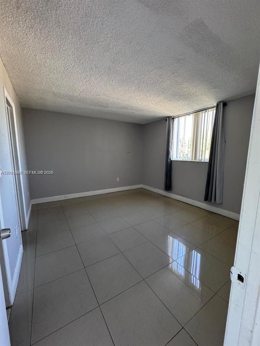 10090 NW 80th Court 1361, Hialeah Gardens, FL 33016 photo 5
