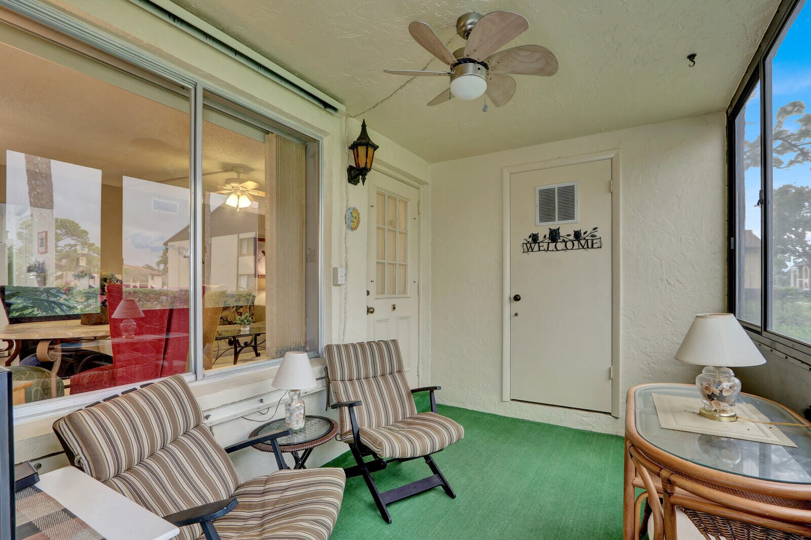 338 Knotty Pine Circle D-1 — photo 3