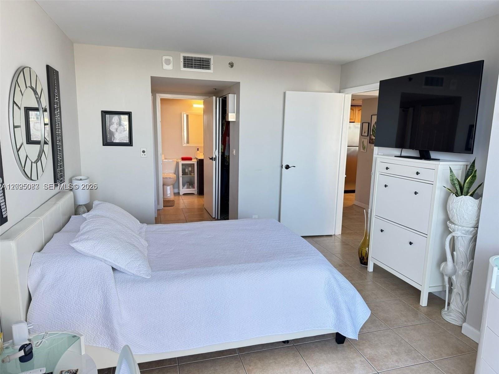 7601 E Treasure Drive 512, North Bay Village, FL 33141 photo 15
