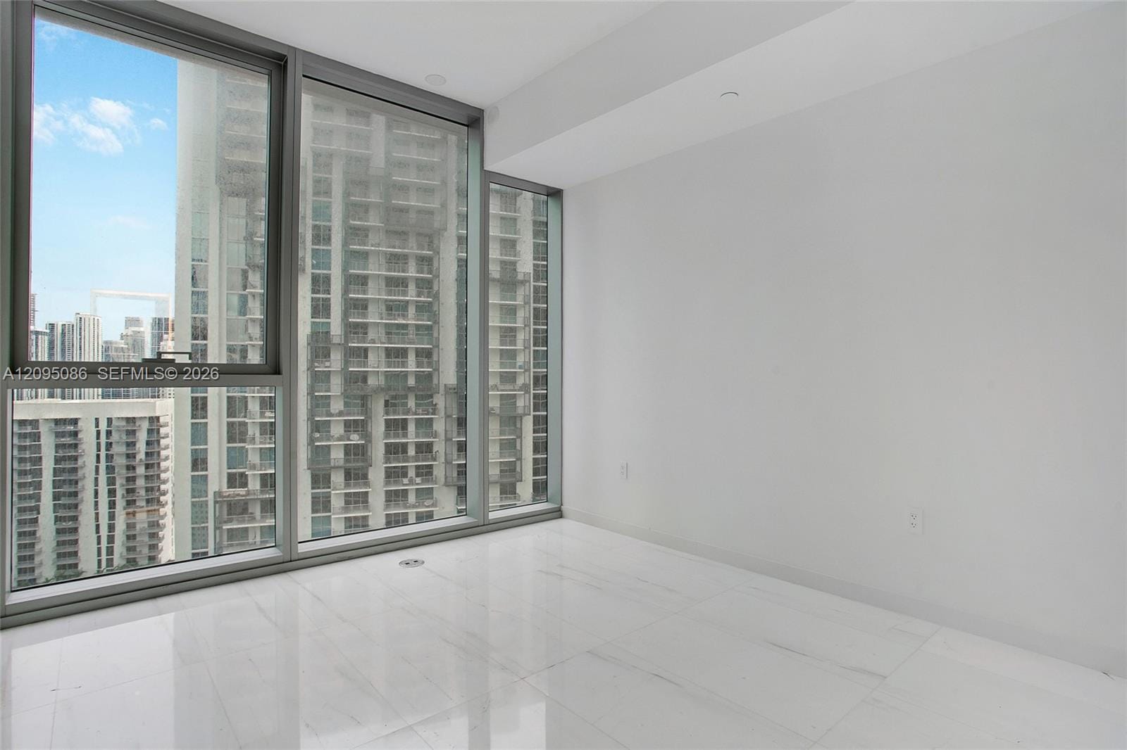 300 Biscayne Boulevard Way 3108 — photo 11