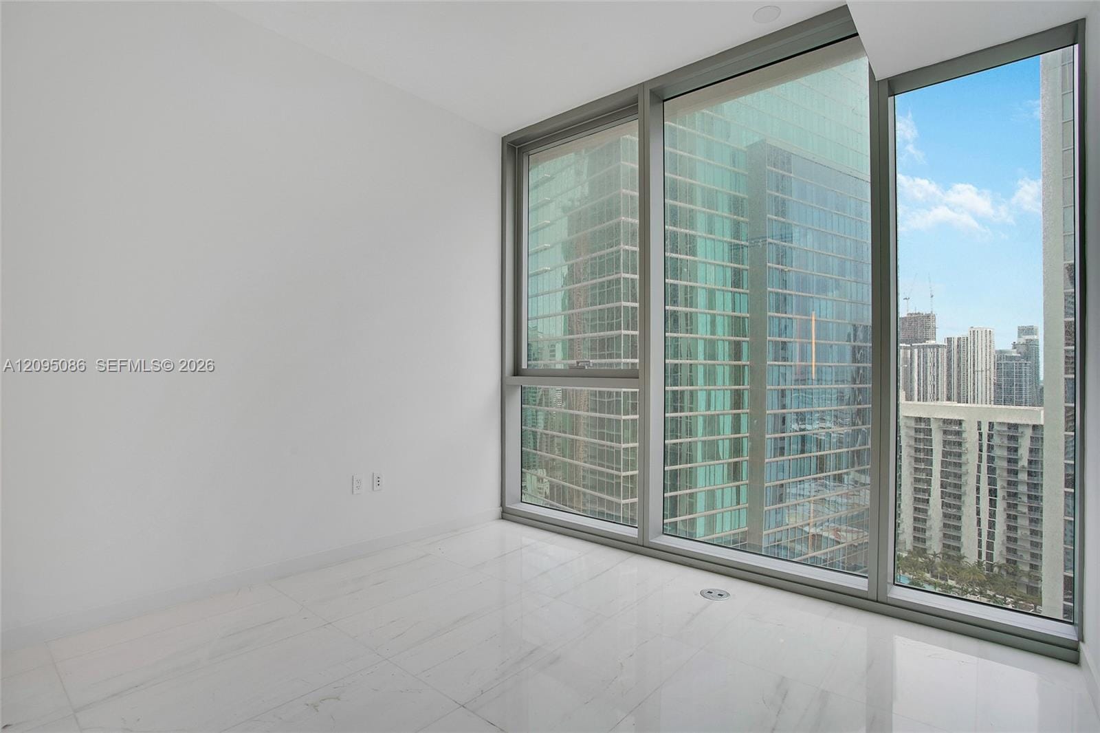300 Biscayne Boulevard Way 3108 — photo 12