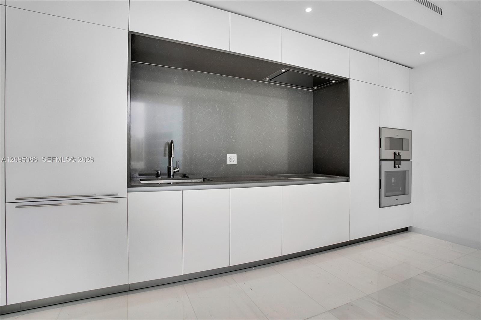 300 Biscayne Boulevard Way 3108 — photo 6