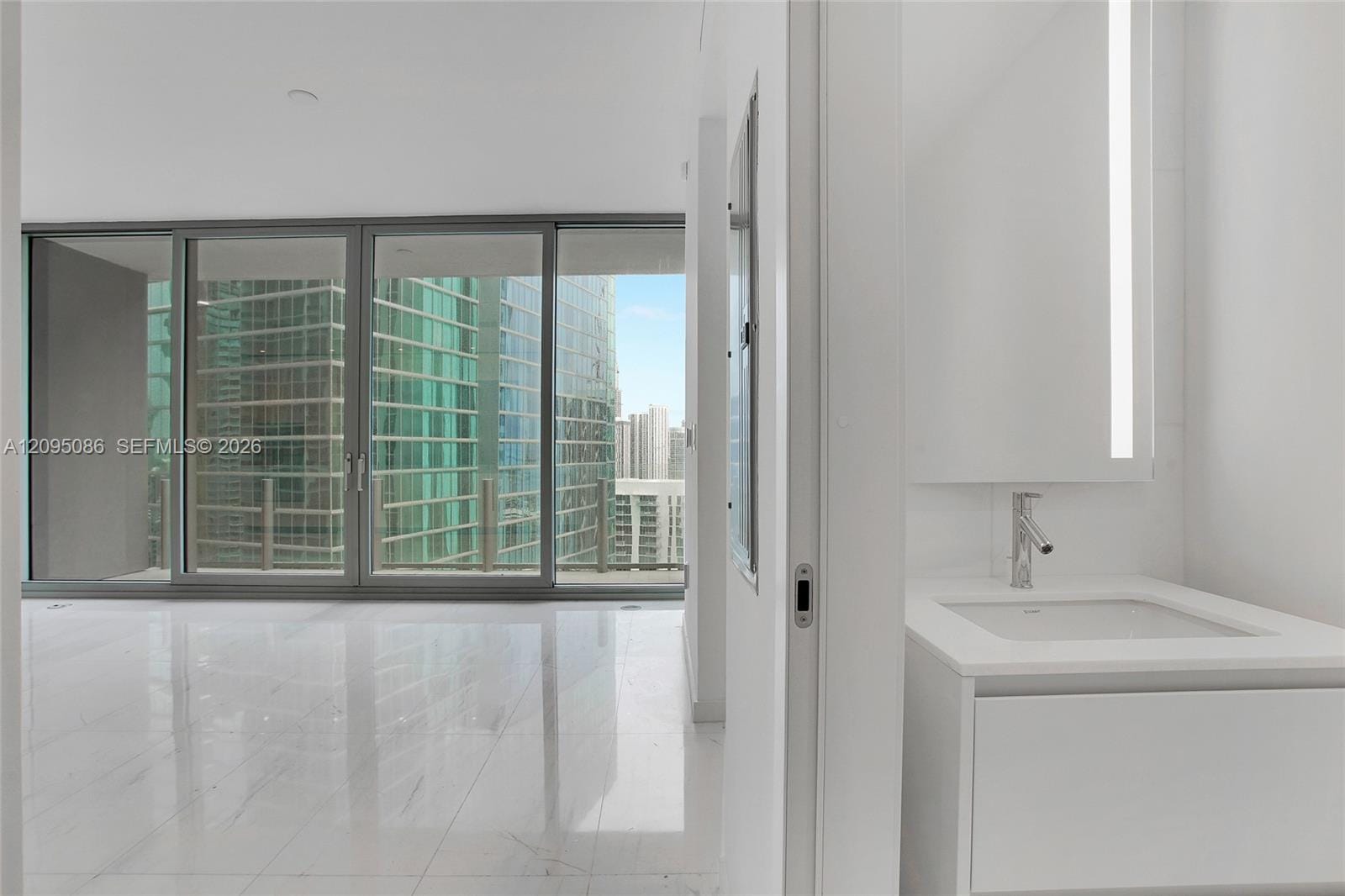 300 Biscayne Boulevard Way 3108 — photo 8