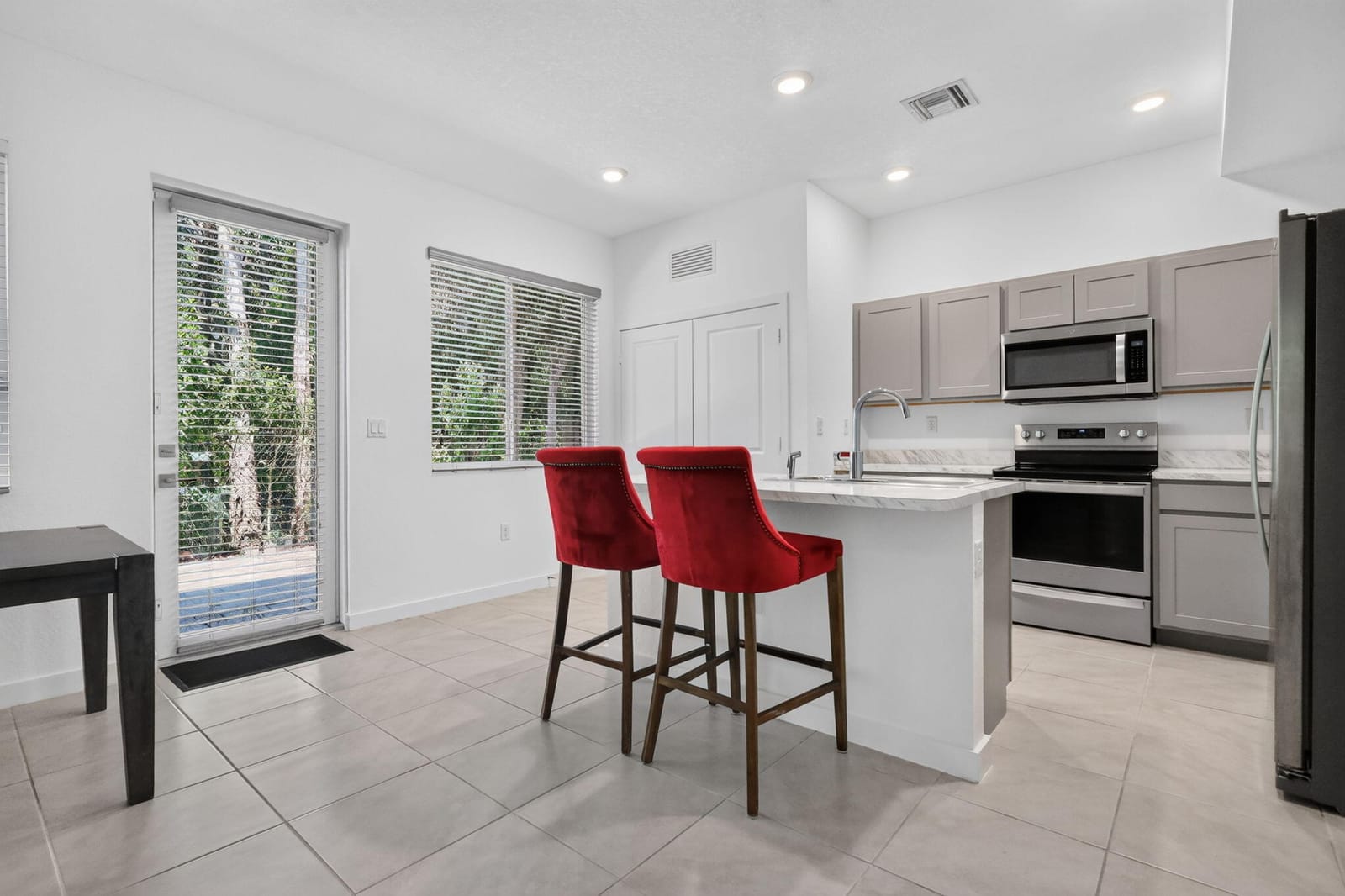 1339 NW 208TH Terrace, Miami Gardens, FL 33169 photo 9