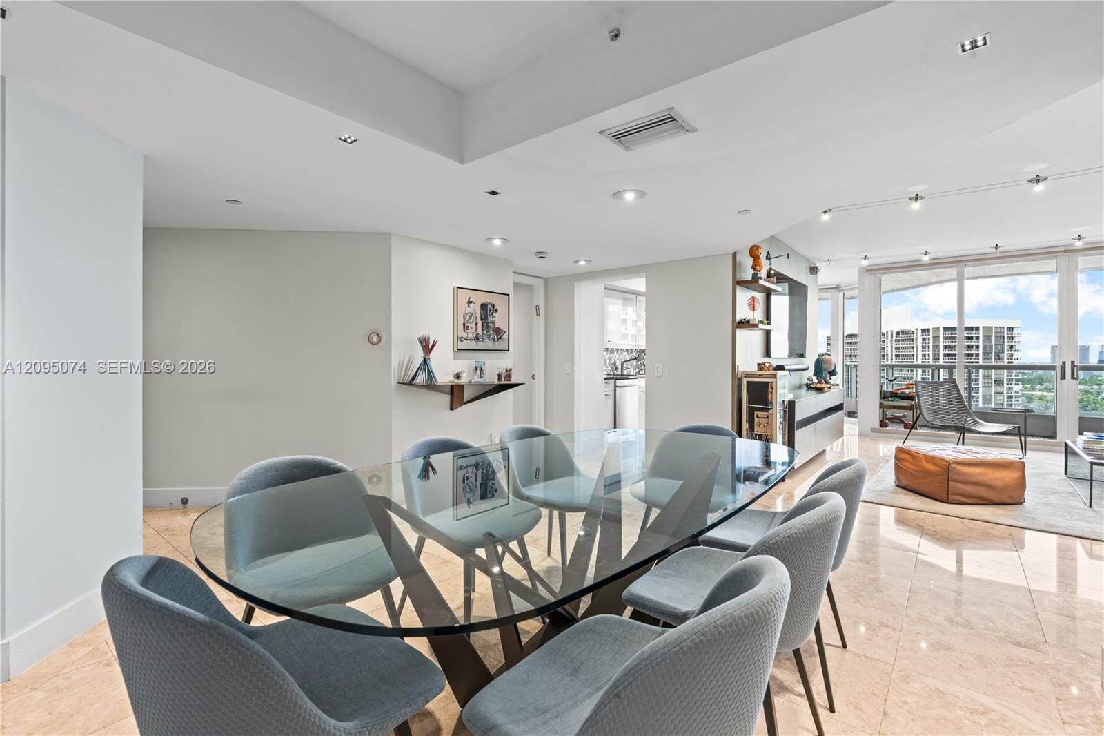 21055 Yacht Club Drive 1703 — photo 3