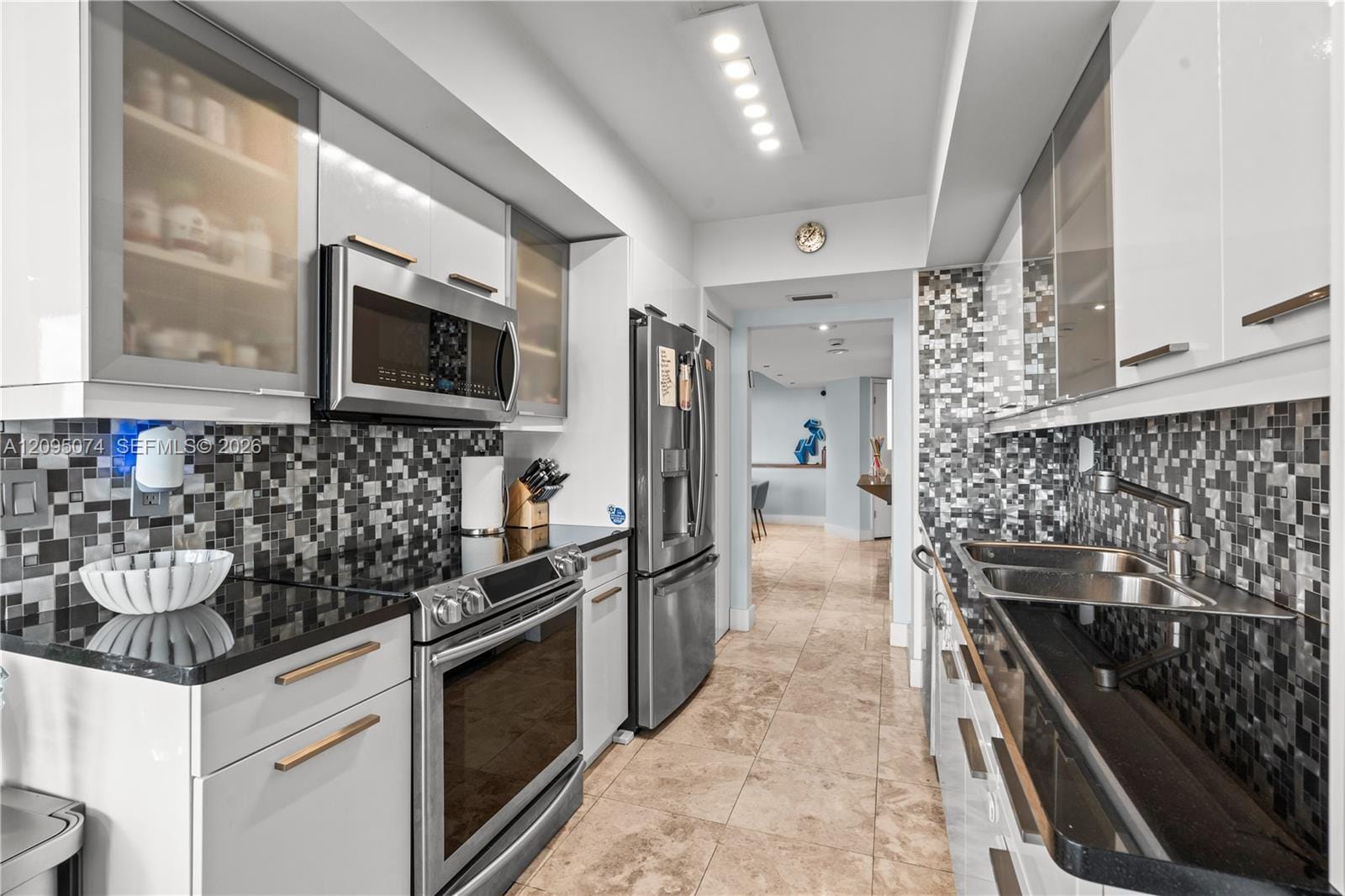 21055 Yacht Club Drive 1703 — photo 5