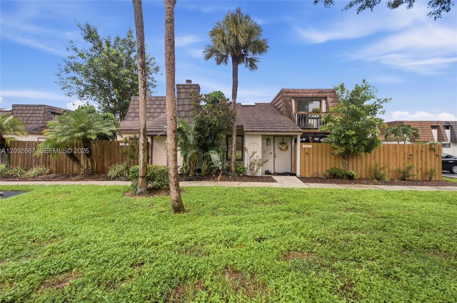 4120 Palm Bay Circle — photo 2