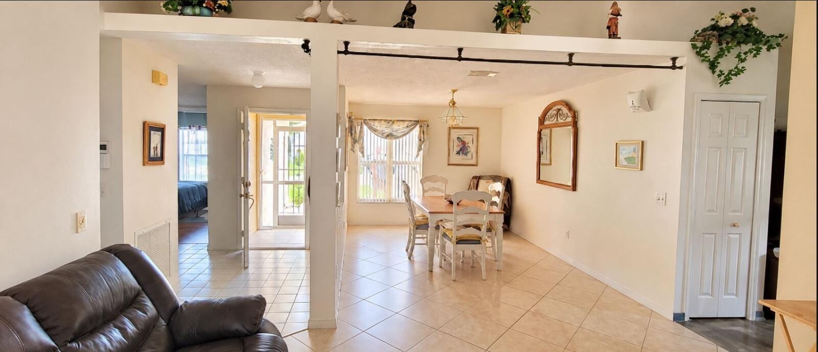 6747 PICANTE Circle — photo 4