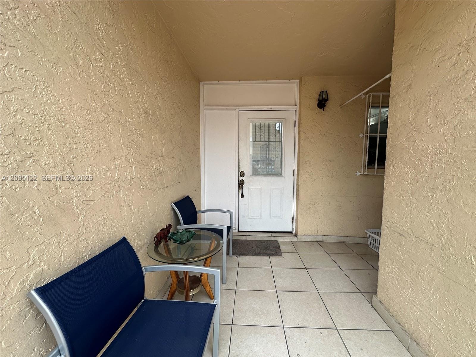 1103 W 39th Terrace 20 — photo 2