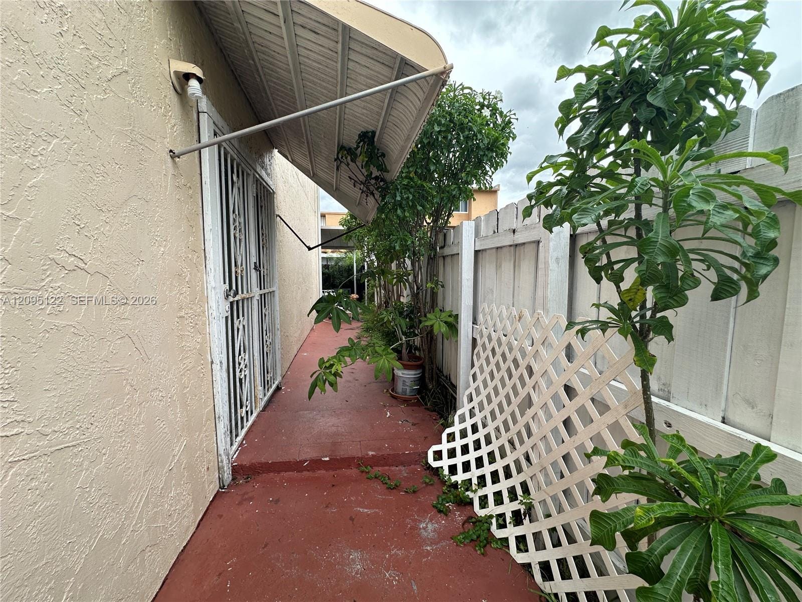 1103 W 39th Terrace 20, Hialeah, FL 33012 photo 13