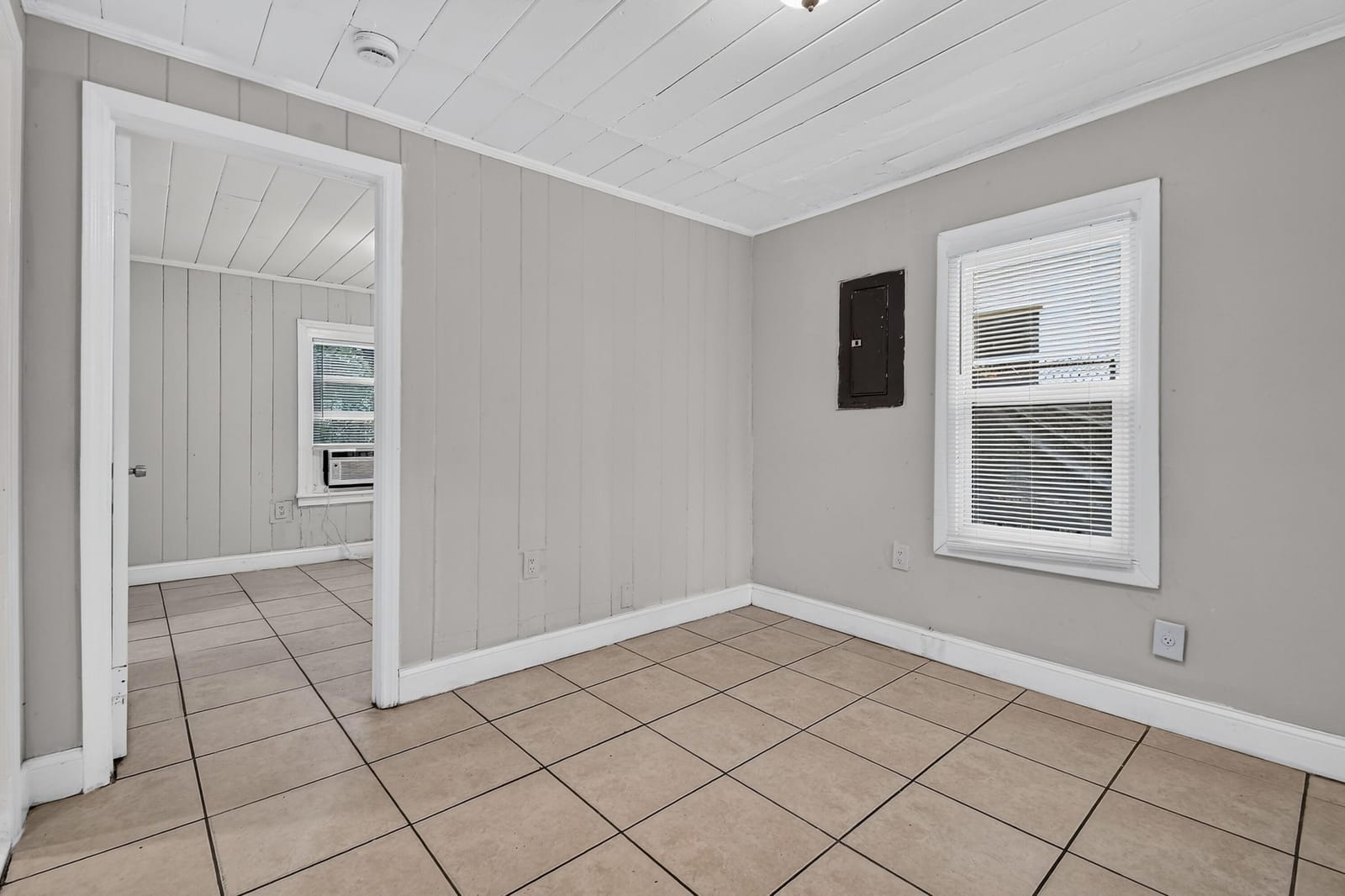 885-887 7TH Street #100, West Palm Beach, FL 33401 photo 2