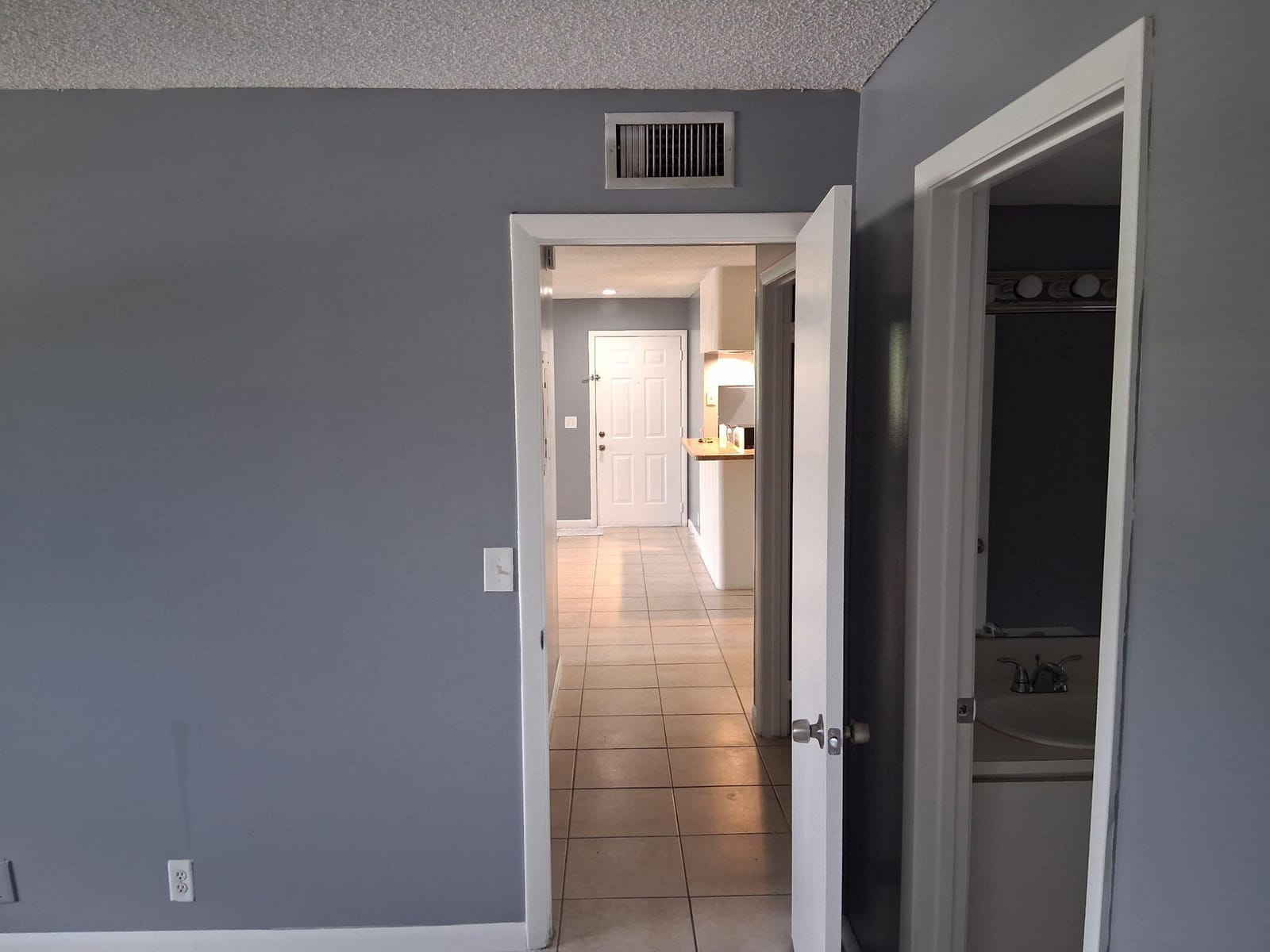 677 TRACE Circle 212, Deerfield Beach, FL 33441 photo 18