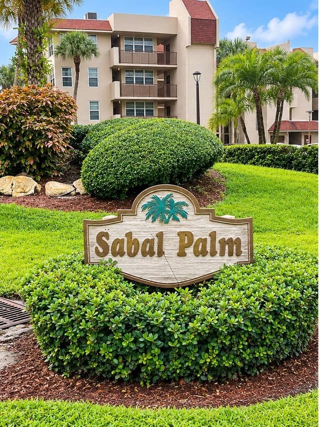 9510 SEAGRAPE Drive 404, Davie, FL 33324