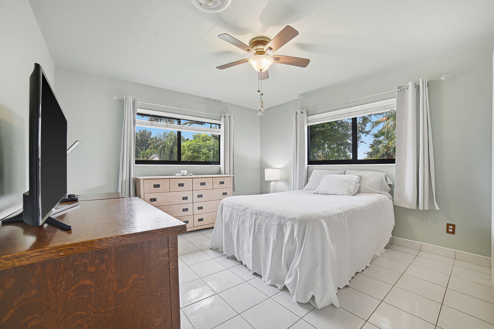 720 N CRESCENT Drive, Hollywood, FL 33021 photo 24