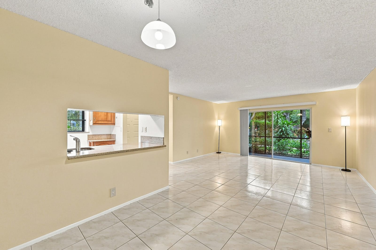 2753 S OAKLAND FOREST Drive 102 — photo 9