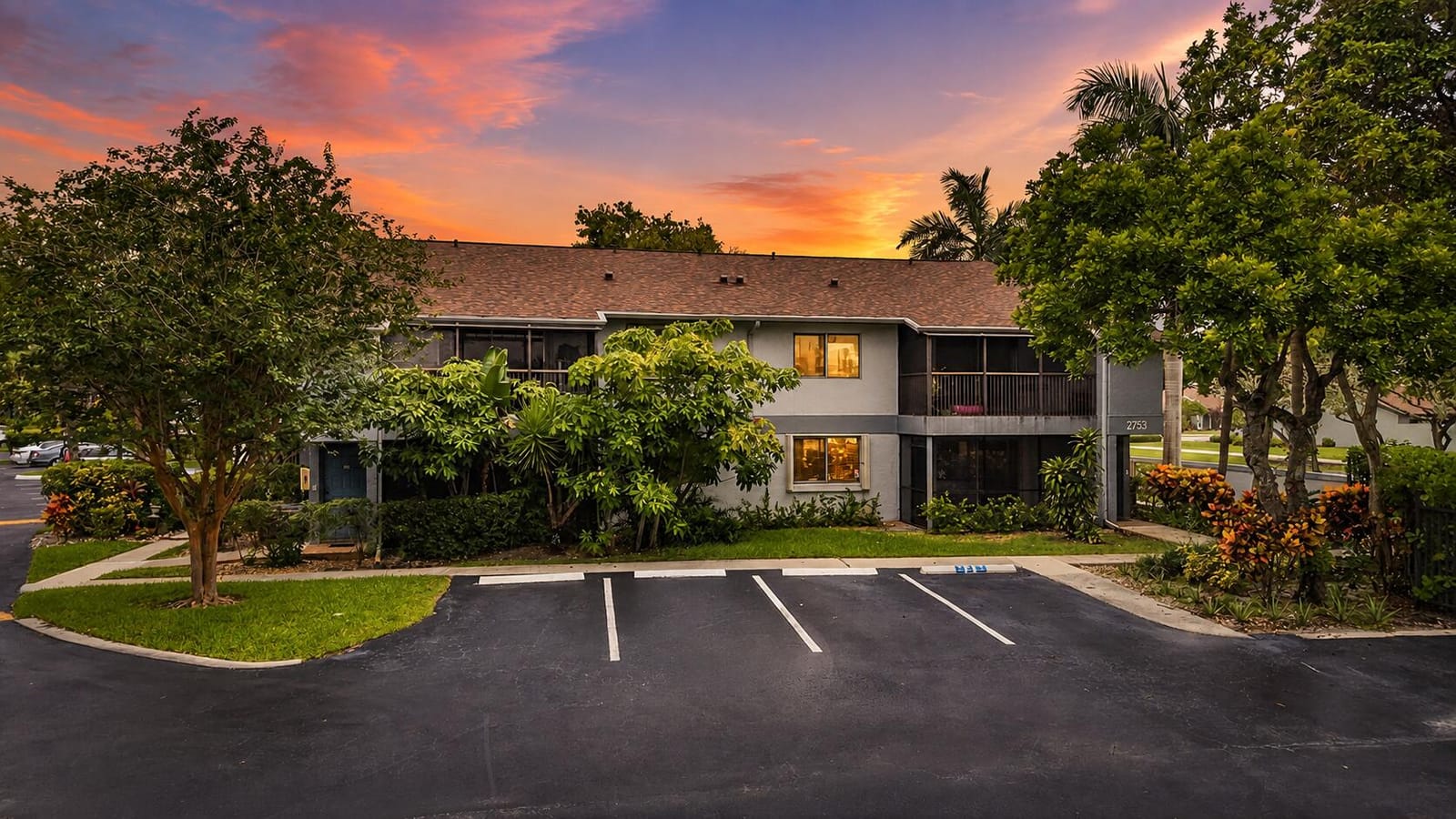 2753 S OAKLAND FOREST Drive 102