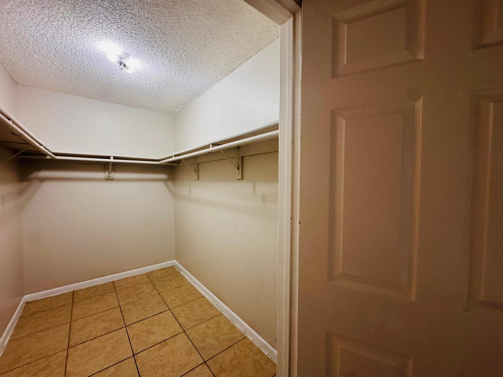 2050 N CONGRESS Avenue 102, West Palm Beach, FL 33401 photo 23