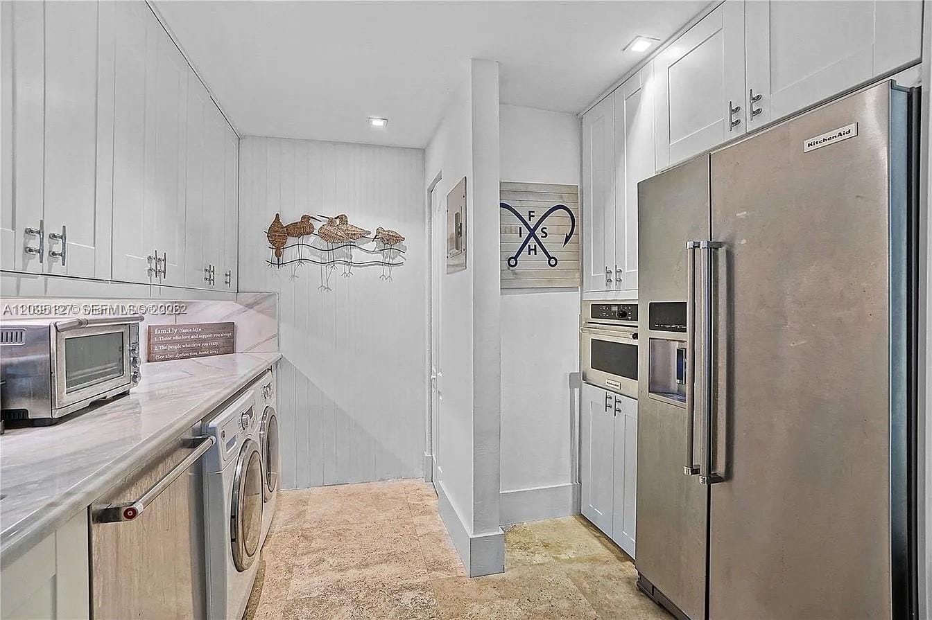 6901 Edgewater Drive 211, Coral Gables, FL 33133 photo 11