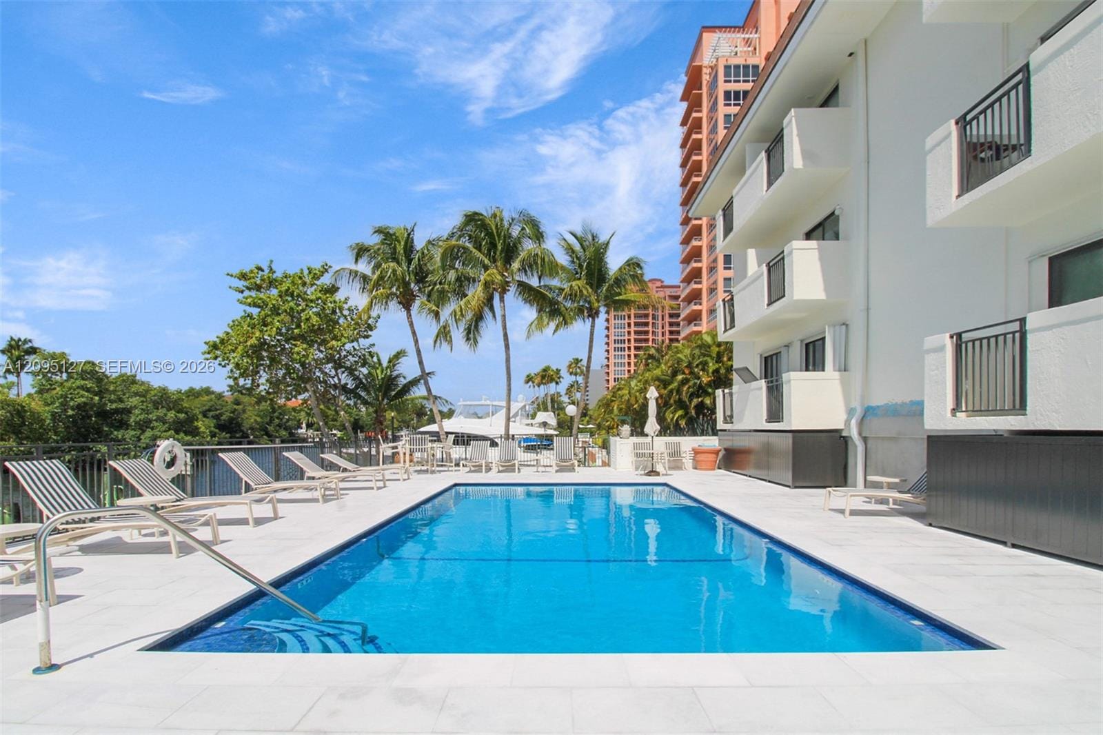 6901 Edgewater Drive 211, Coral Gables, FL 33133 photo 6