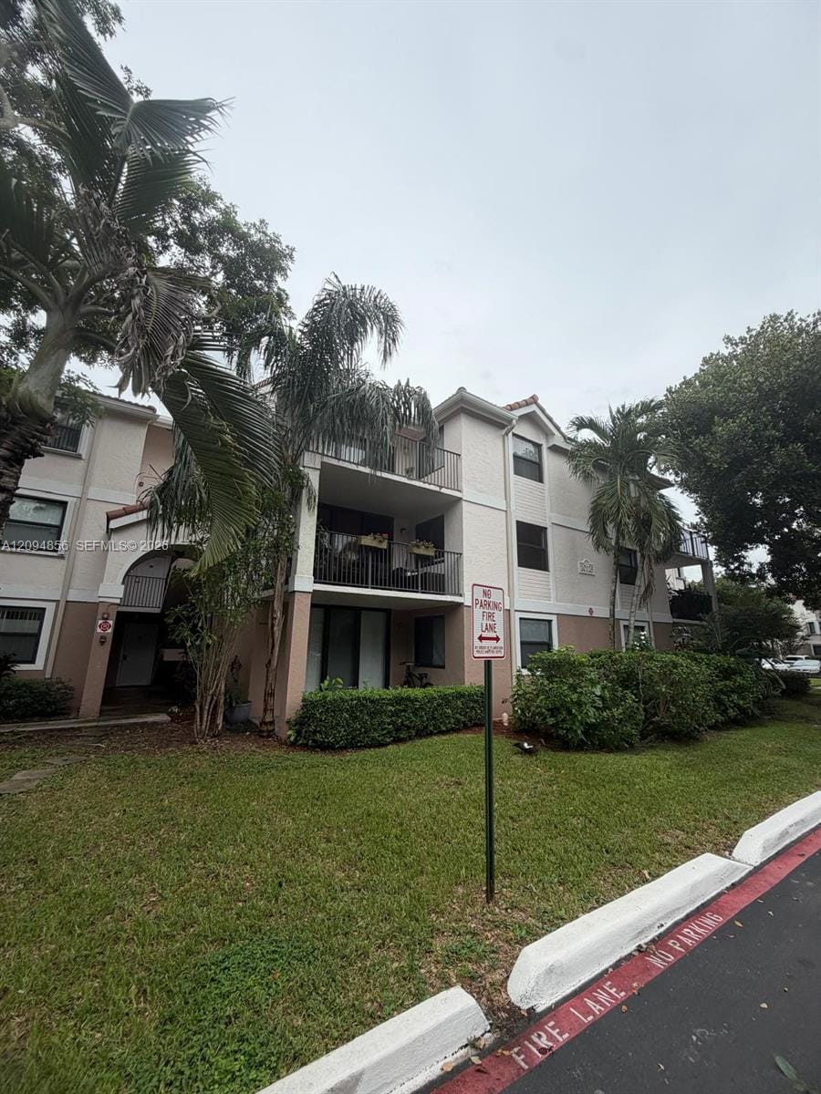 10125 W Sunrise Boulevard 303 — photo 2
