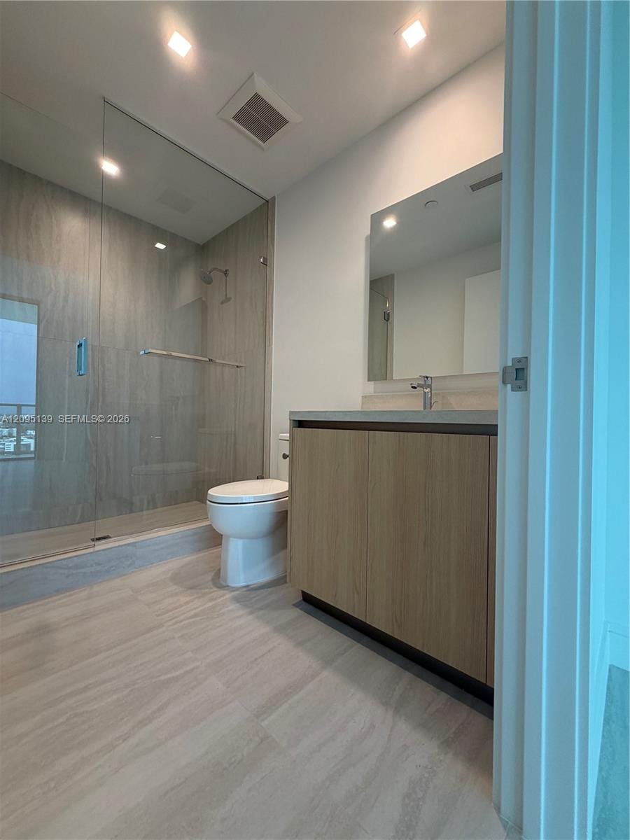 2411 Laguna Circle 2409, North Miami, FL 33181 photo 16