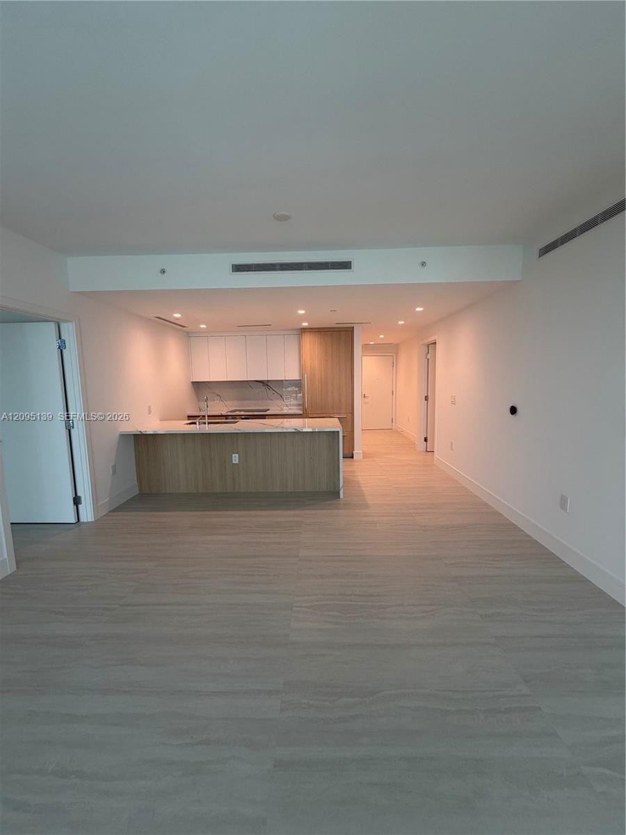 2411 Laguna Circle 2409, North Miami, FL 33181 photo 6