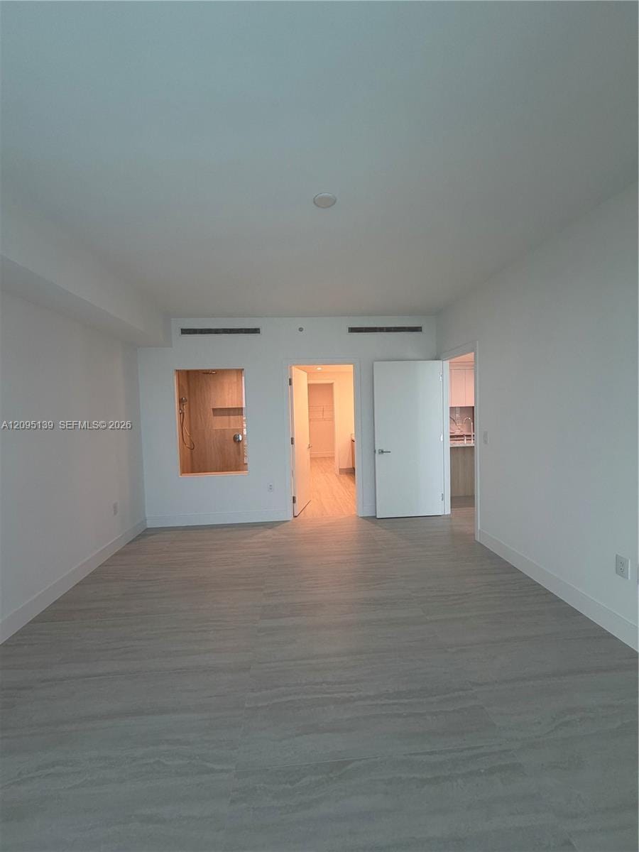 2411 Laguna Circle 2409, North Miami, FL 33181 photo 8