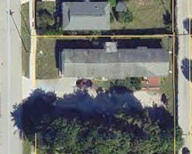 225 SW 13TH, Delray Beach, FL 33444 photo 2