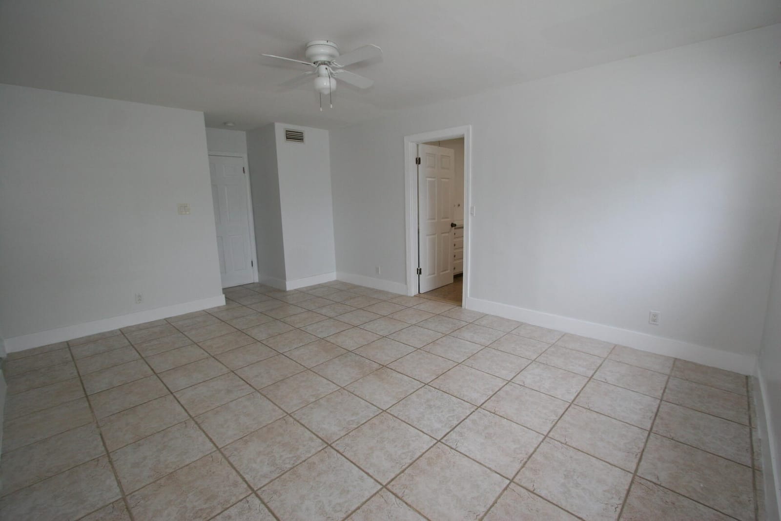 1040 CRYSTAL LAKE Drive 1 — photo 12
