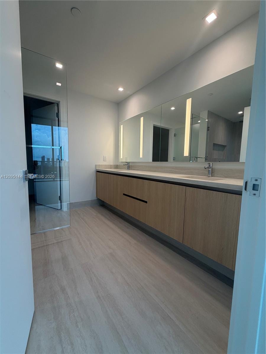 2411 Laguna Circle 2911, North Miami, FL 33181 photo 14