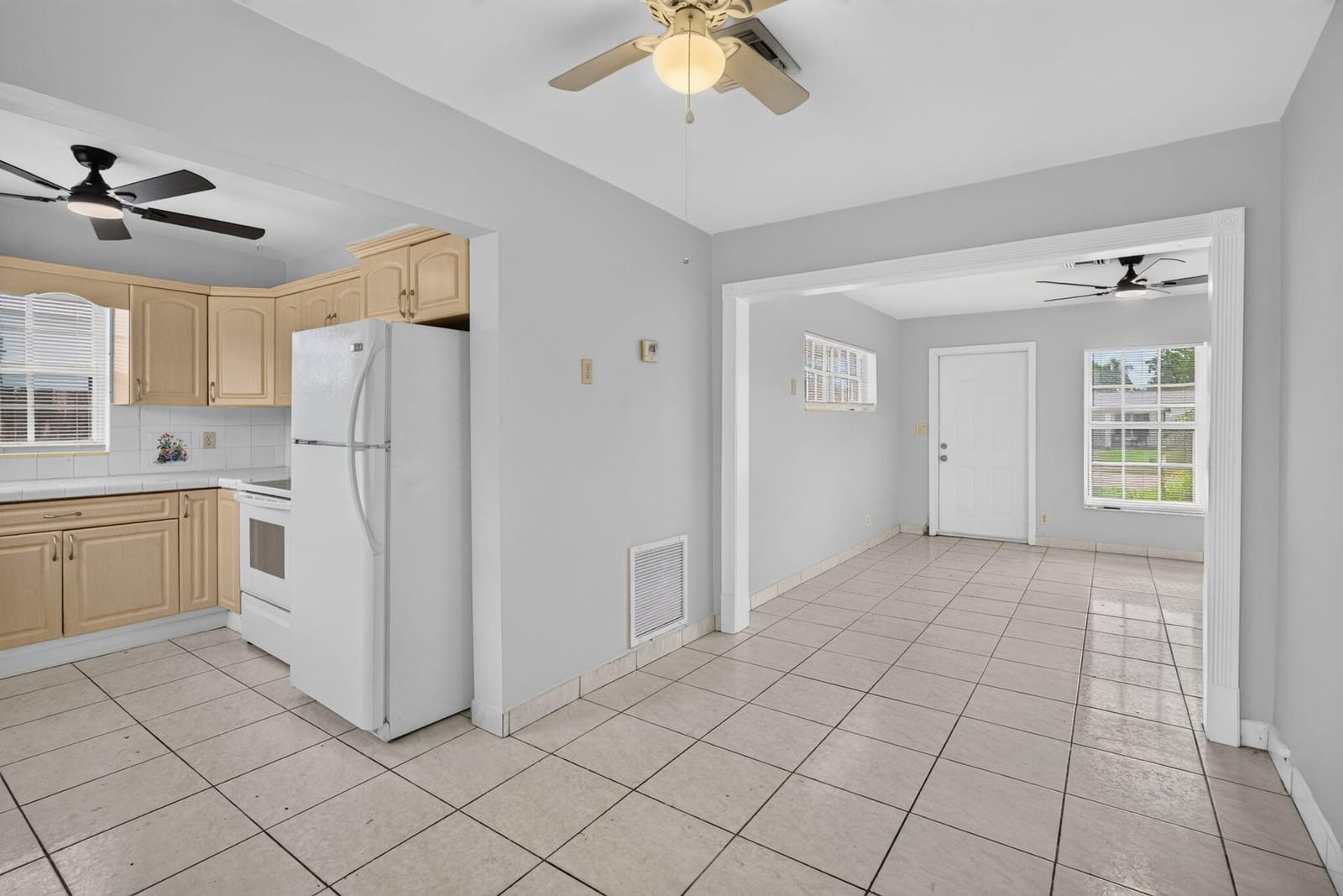 410 NW 52ND Court — photo 11