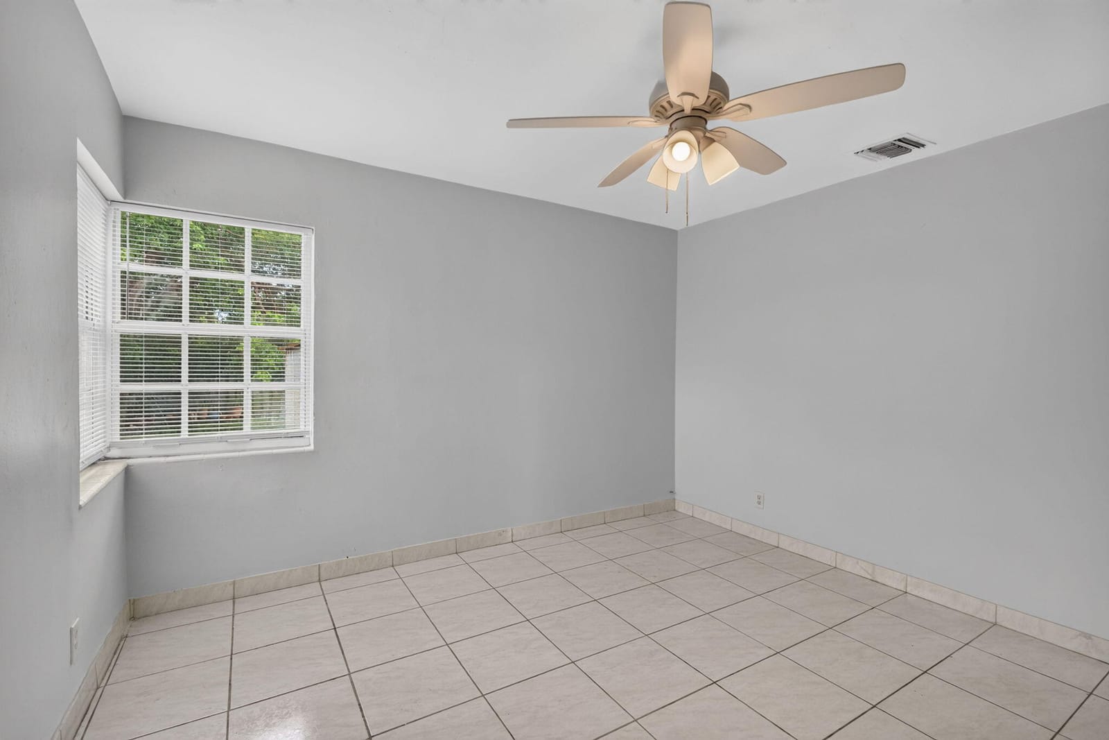 410 NW 52ND Court, Oakland Park, FL 33309 photo 20