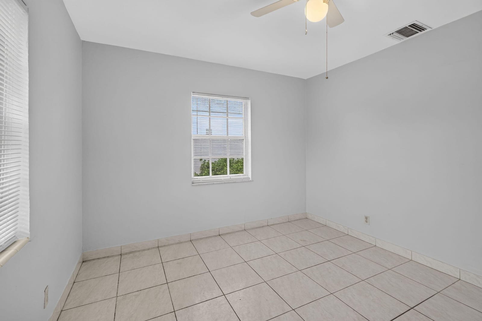 410 NW 52ND Court, Oakland Park, FL 33309 photo 25