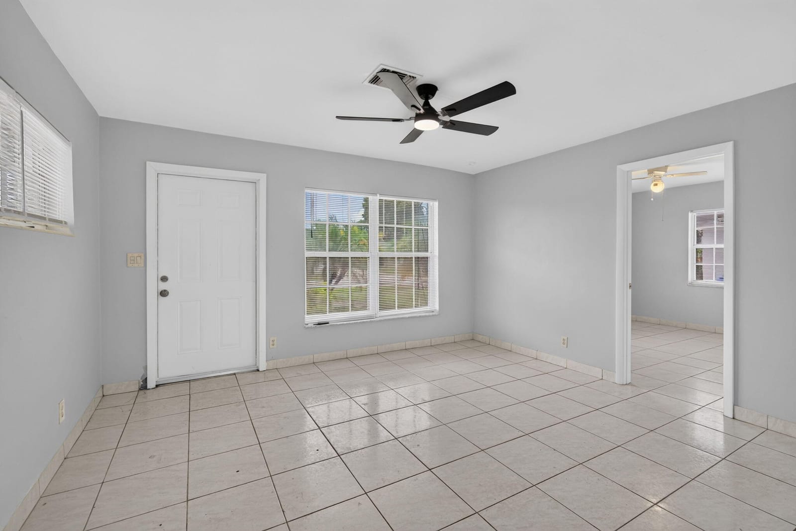 410 NW 52ND Court — photo 9
