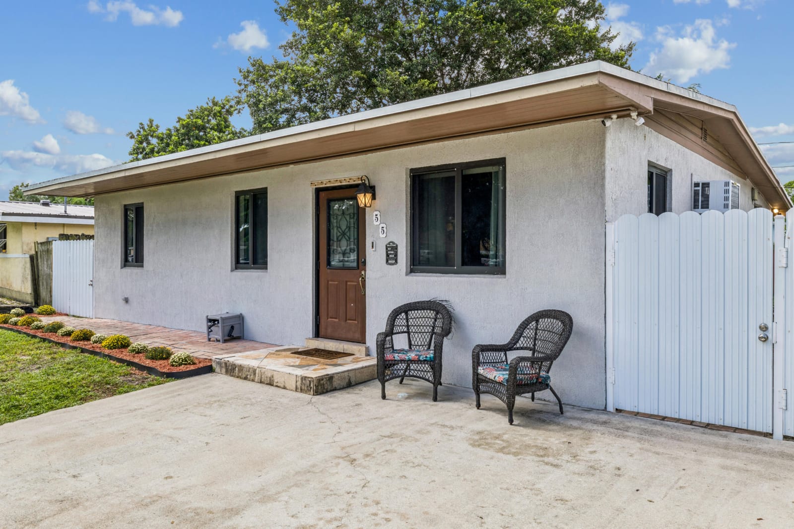 55 Davis Road — photo 6