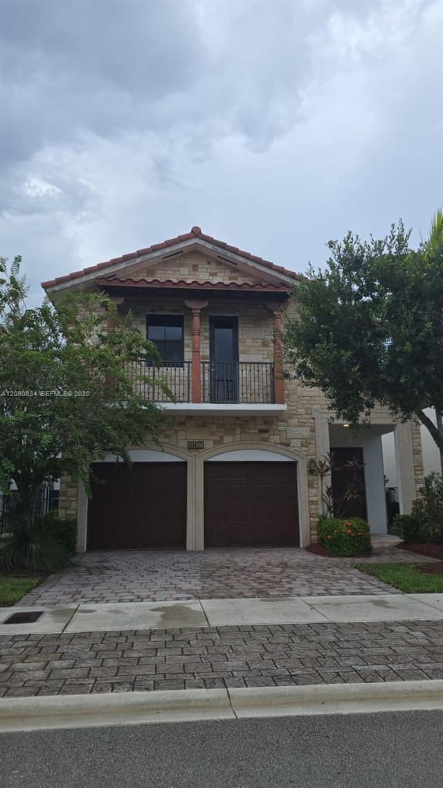 10433 NW 70th Lane, Doral, FL 33178