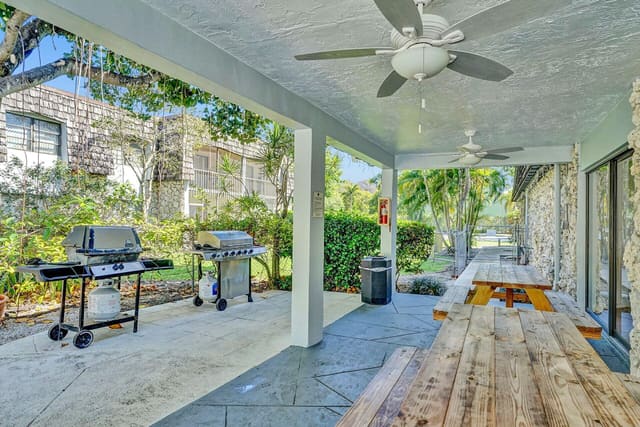3109 Oakland Shores Drive G105, sold in Oakland Shores, Oakland Park, FL