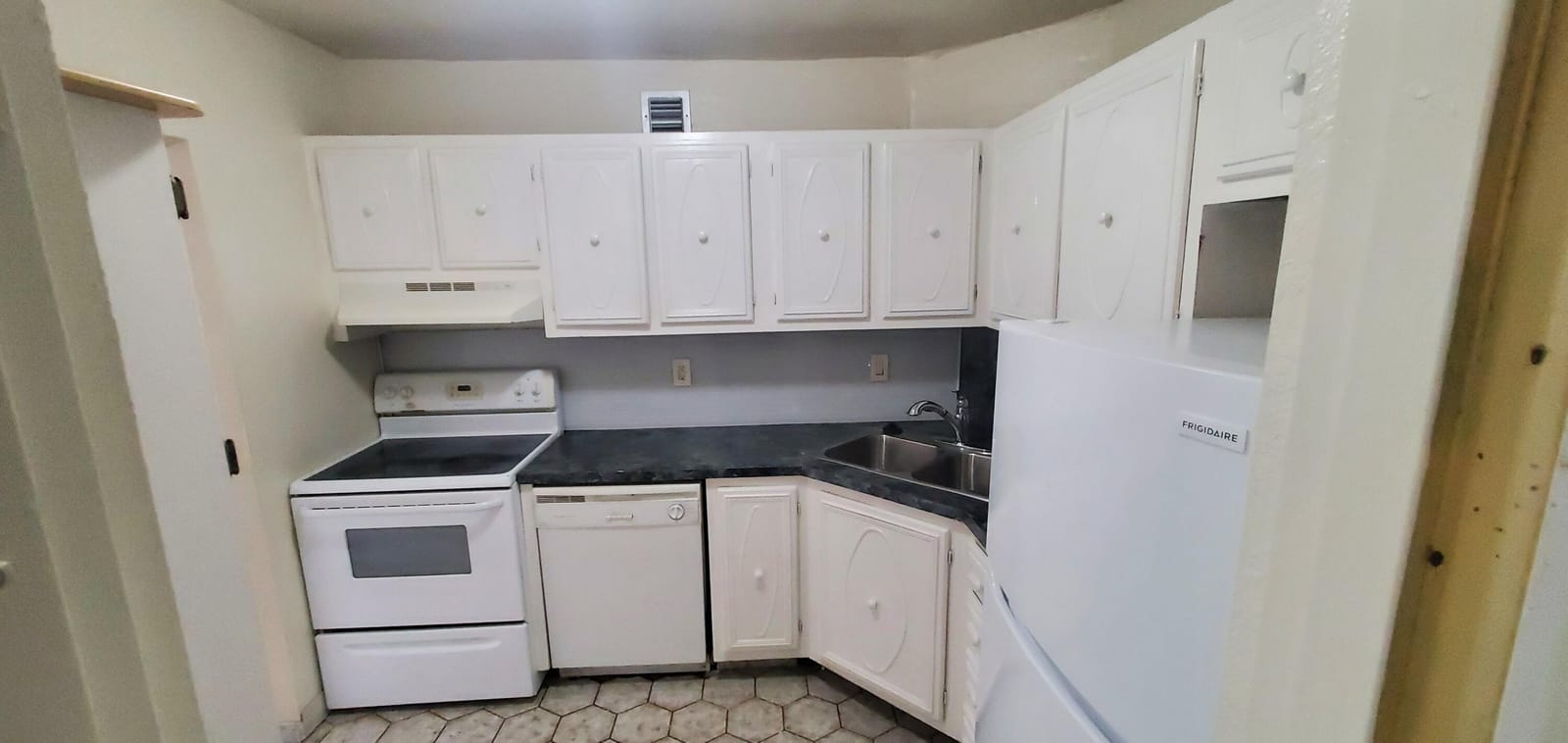 3109 Oakland Shores Drive G105, Oakland Park, FL 33309 photo 3
