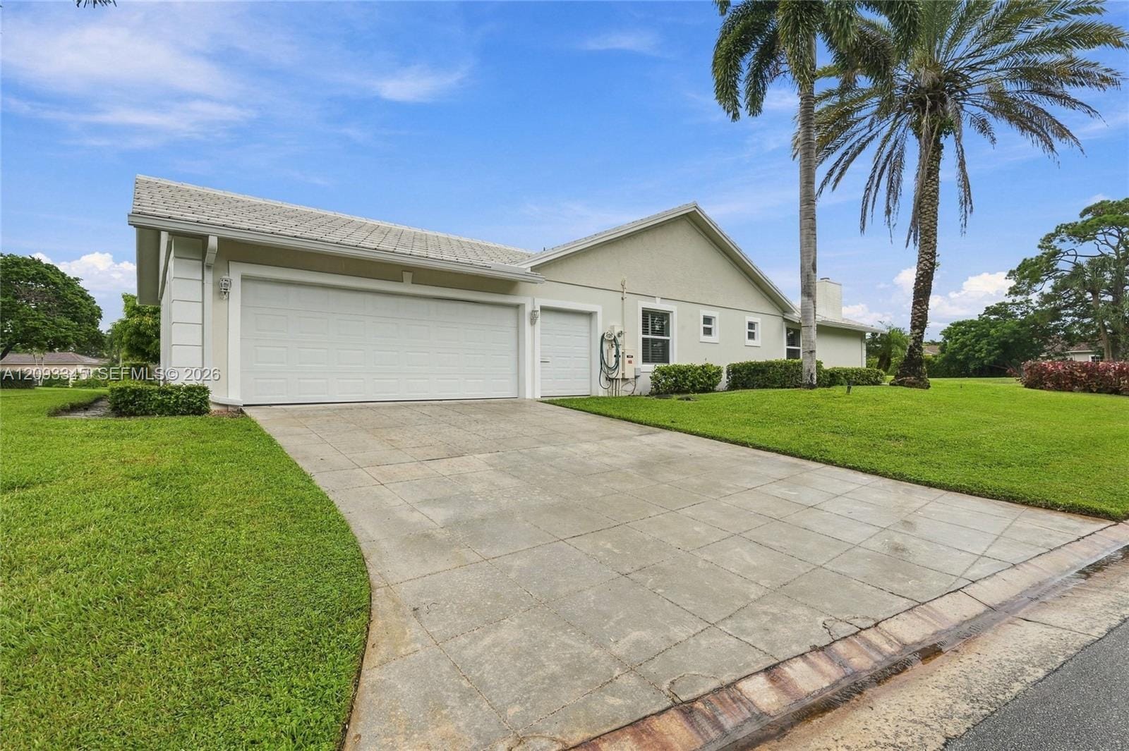 444 Glenbrook Drive, Atlantis, FL 33462 photo 3