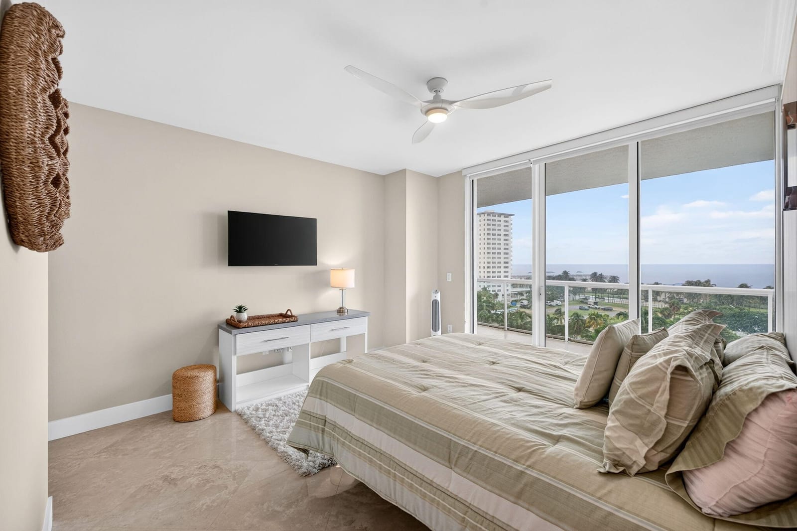 1 N OCEAN Boulevard 602, Pompano Beach, FL 33062 photo 18